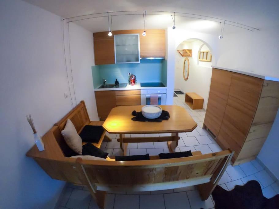 Private Apartment With Parking Spot In The Center Flims Buitenkant foto